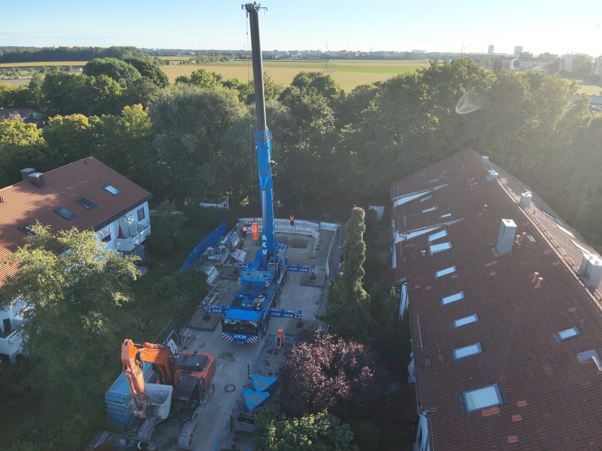 Draufsicht Kraneinsatz – Schachtelemente setzen